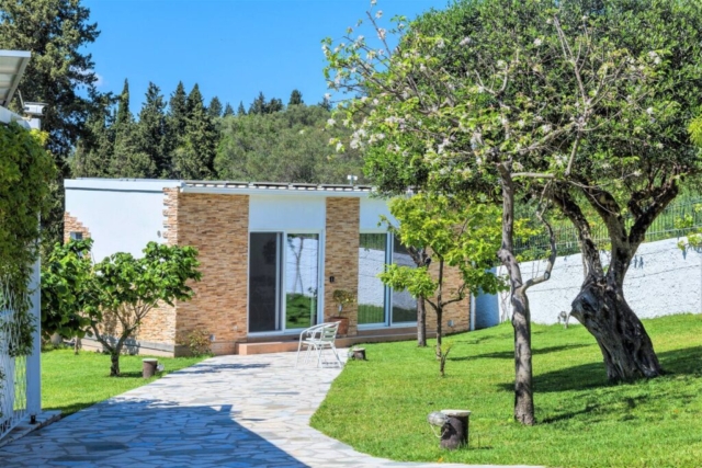 Villa Claire Corfu - Guesthouse Building