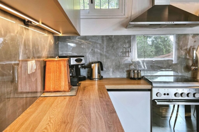 villa-claire-corfu-private-holiday-villa-interior-kitchen